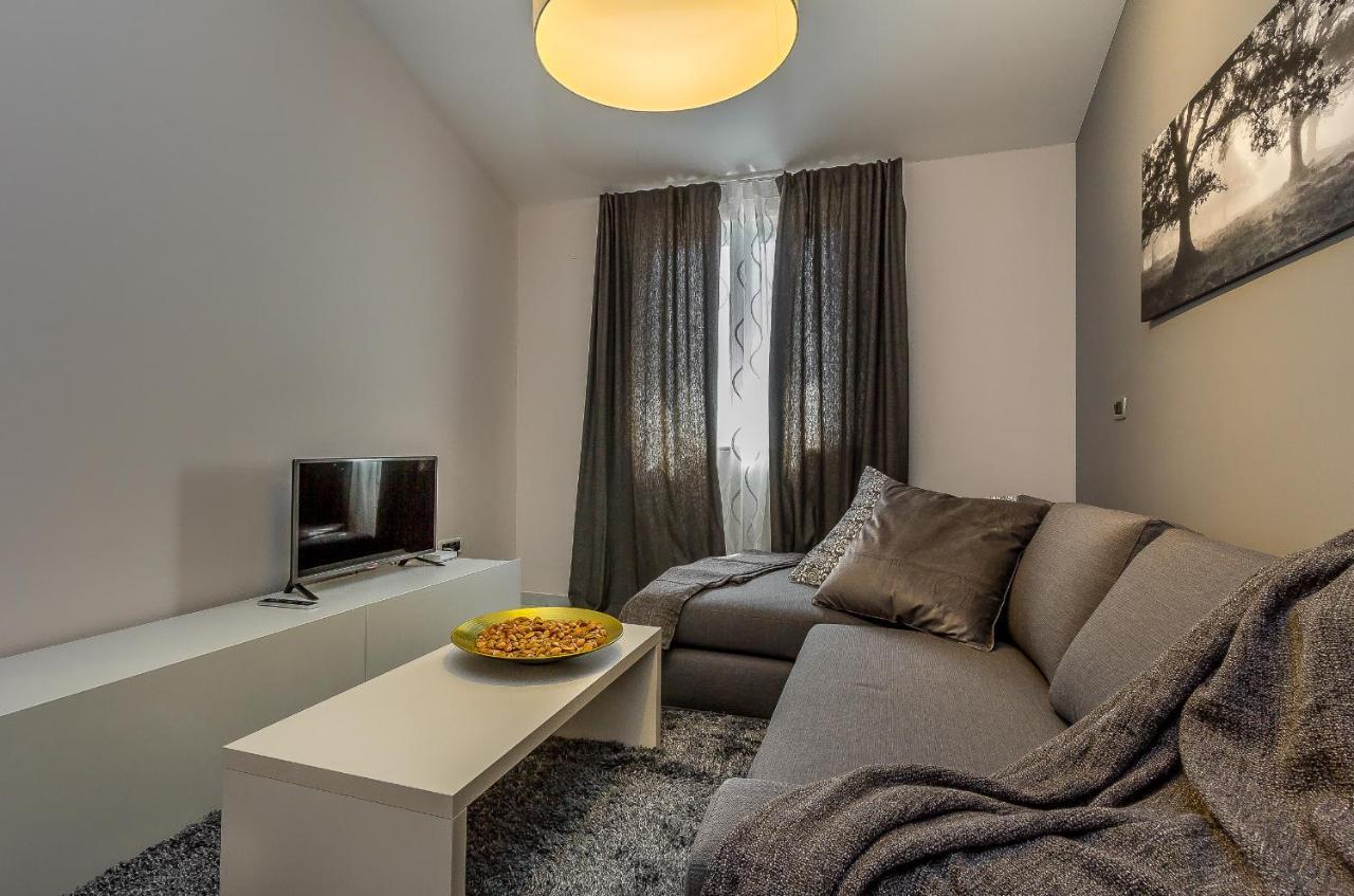 Maris Apartma *