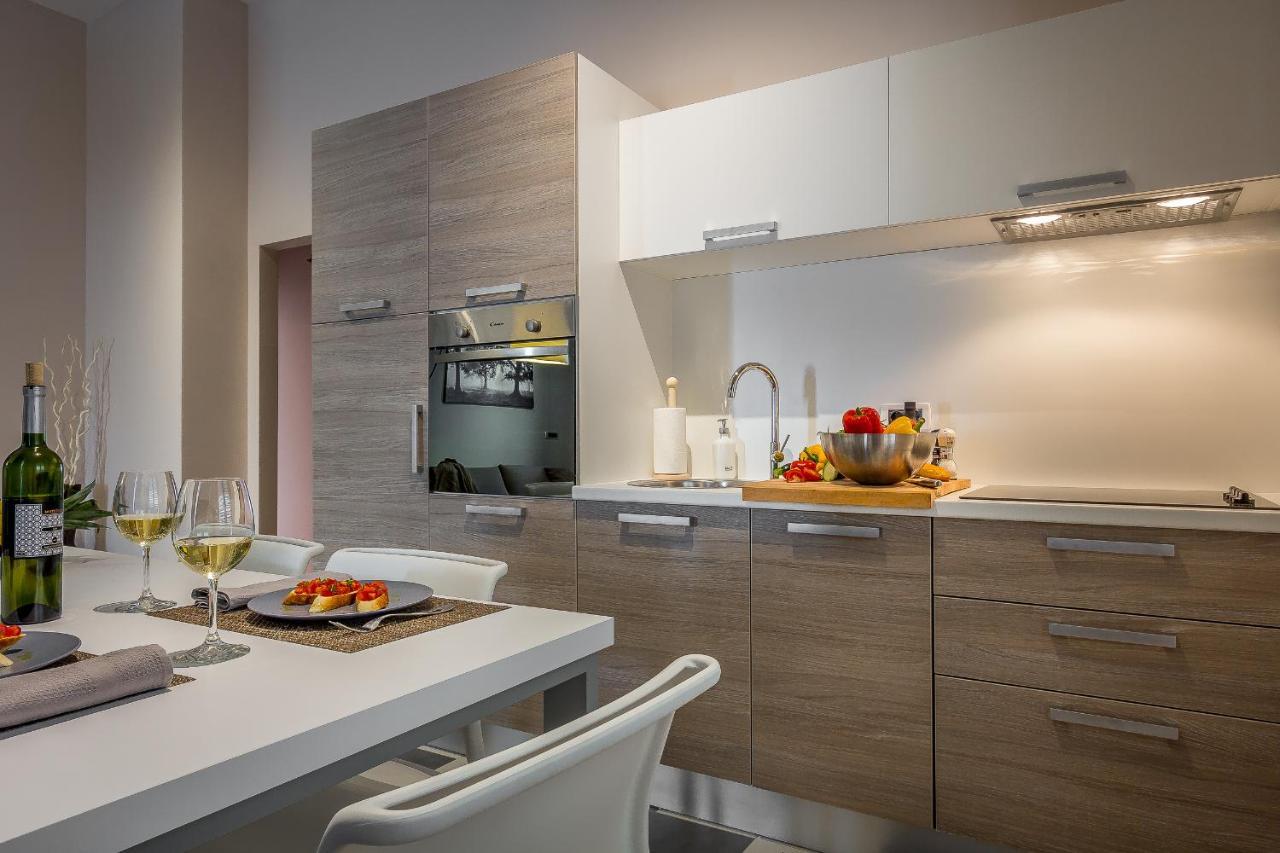 Maris Apartma *